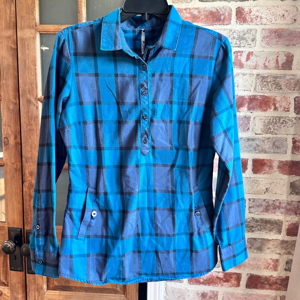 Kuhl Plaid Shirt Women Blue Long Sleeve Pullover Outdoor Hiking Layering Small